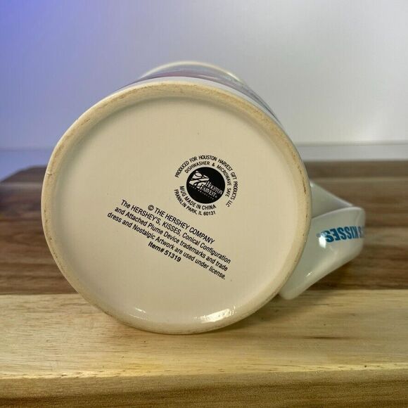 Hersheys Kisses 3D Valentine Mug Nostalgic Romantic Roses Chocolate Twist Handle - Picture 7 of 9